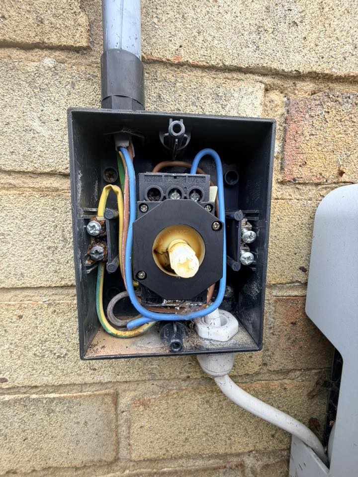 662496482_122120553759203850_1499628625992277247_n